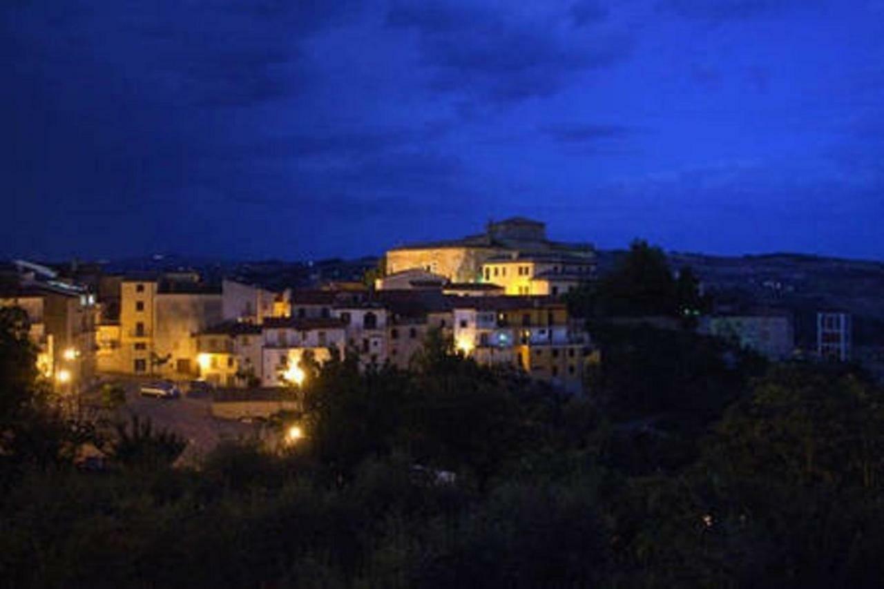Villa La Casa Di Zia Nina Campolattaro Exterior foto